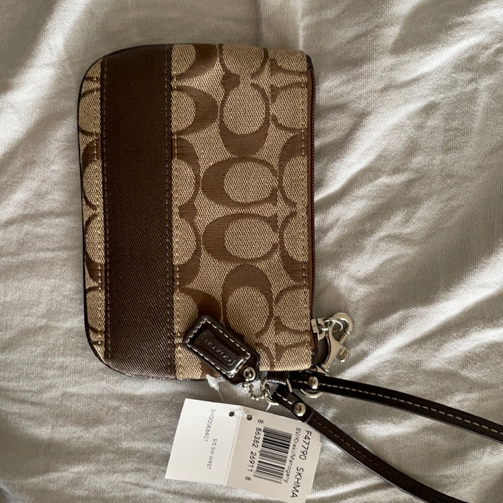 NWT COACH Wristlet